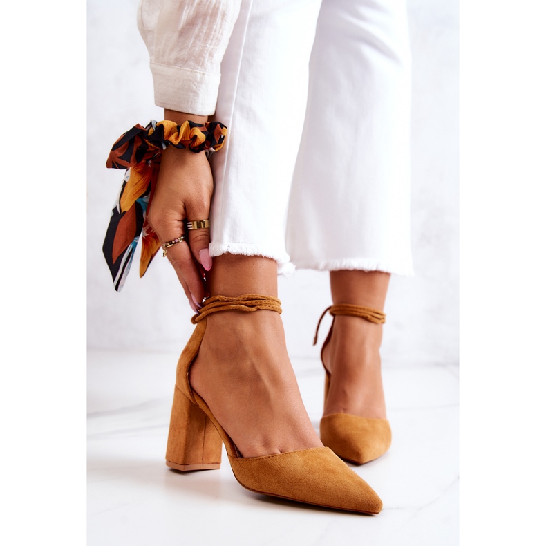 FB2 Escarpins sur une barre attachés Camel Lettice brun jaune 1