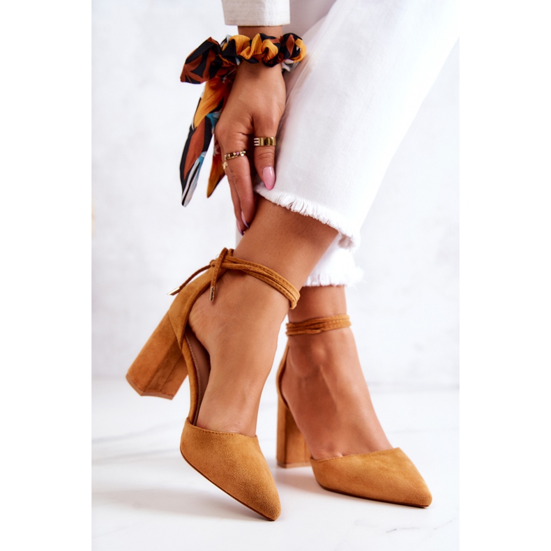 FB2 Escarpins sur une barre attachés Camel Lettice brun jaune 2