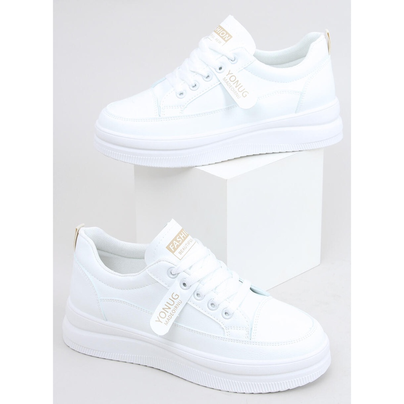 Baskets femme Bastu Beige blanche 1 Baskets femme Bastu Beige blanche 1