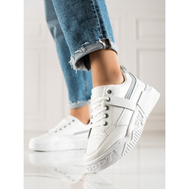 TRENDI Baskets avec mode en cuir écologique blanche 1