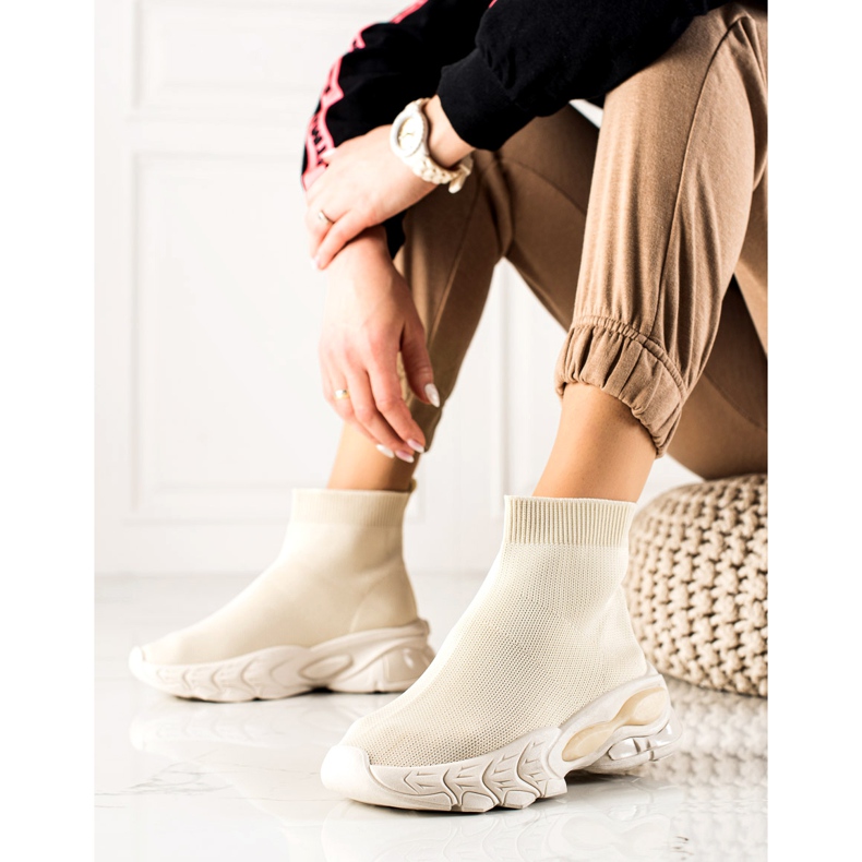 TRENDI Baskets élégantes avec une chaussette beige 1 TRENDI Baskets élégantes avec une chaussette beige 1