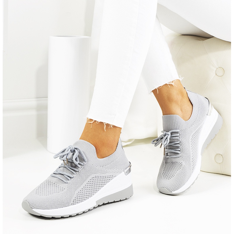 Baskets grises à semelle compensée Sabelia 1