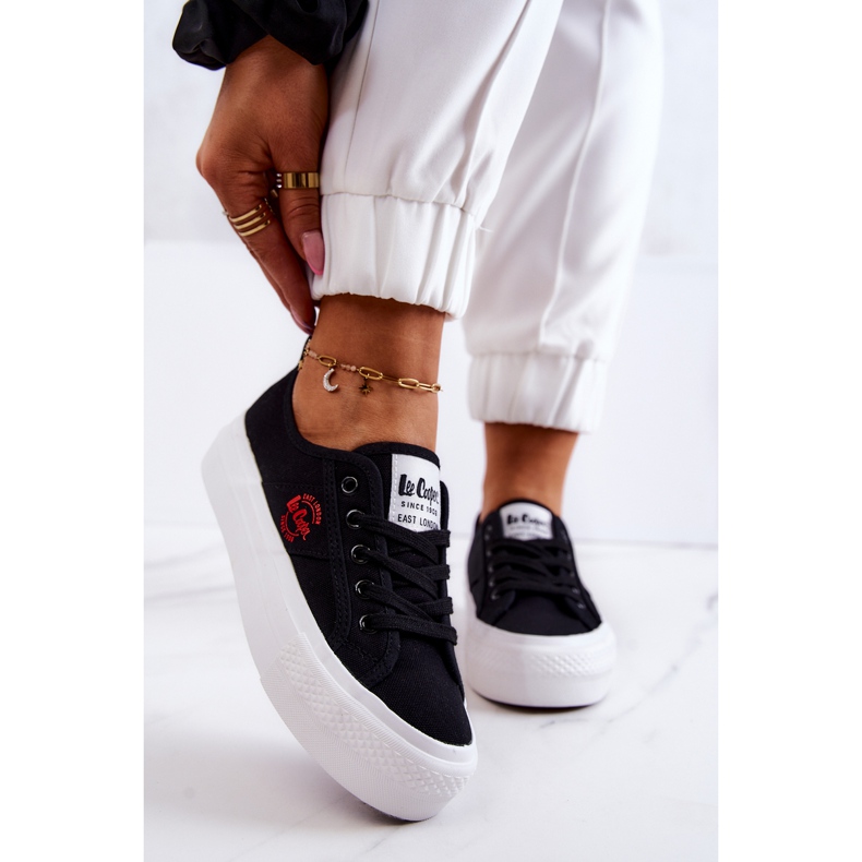Baskets noires sur plateforme Lee Cooper LCW-22-31-0835L le noir 1 Baskets noires sur plateforme Lee Cooper LCW-22-31-0835L le noir 1