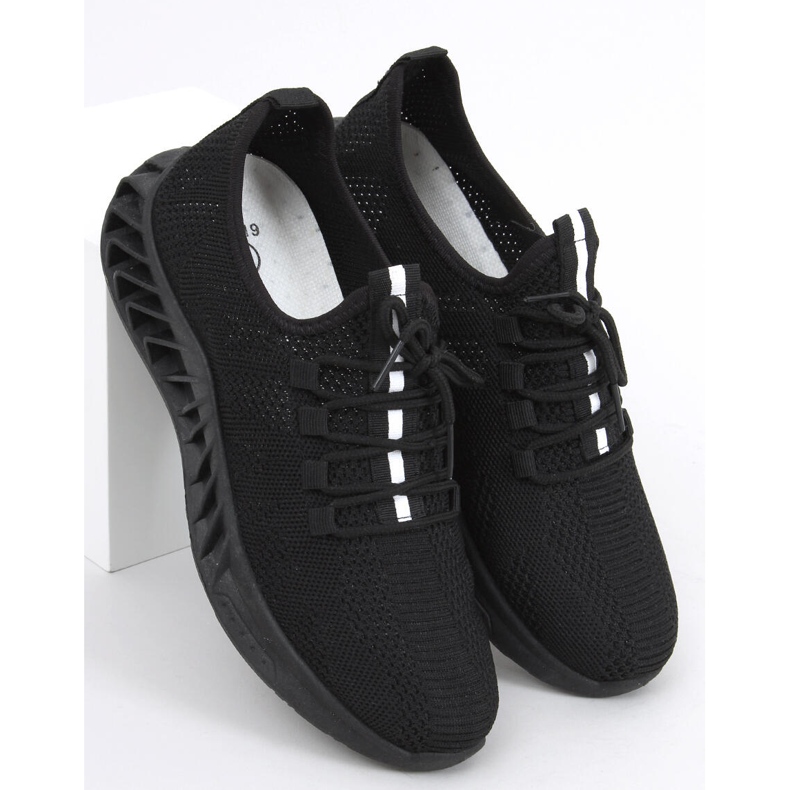 Kira Chaussures de sport chaussettes noires 1