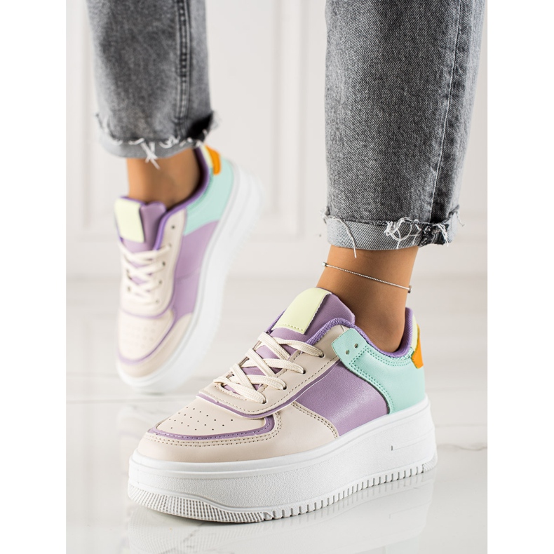 TRENDI Baskets à la mode sur une large plateforme beige multicolore 2