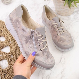 Chaussures en cuir à fleurs beige Helios W 334 1