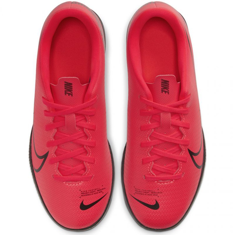 Chaussures d'intérieur Nike Mercurial Vapor 13 Club Ic Jr AT8169-606 rouge oranges et rouges 1