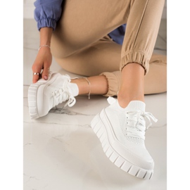 TRENDI Baskets à la mode sur la plate-forme blanche 3