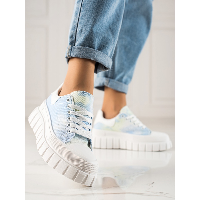 TRENDI Baskets bleues sur la plate-forme 1