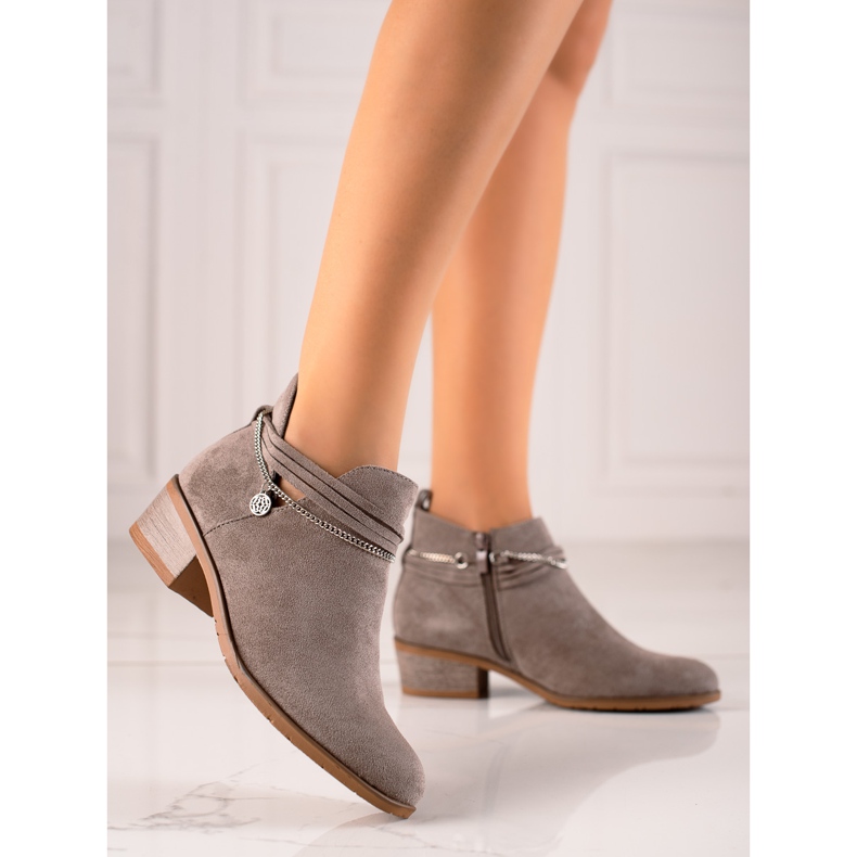 Filippo Bottines en daim avec une chaîne décorative beige 1