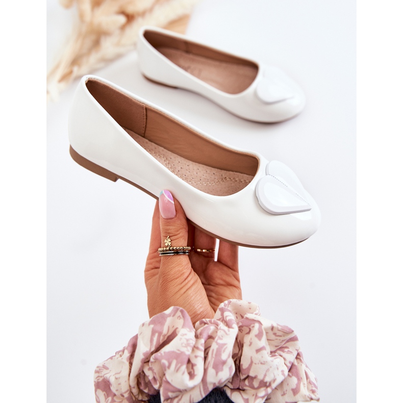 Vinceza Ballerines Enfant Laquées Avec Coeur Blanc Corty 2