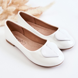 Vinceza Ballerines Enfant Laquées Avec Coeur Blanc Corty blanche 1