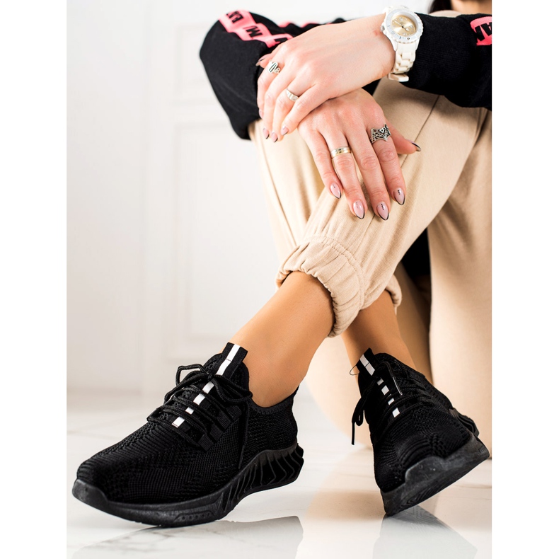 TRENDI Chaussures de sport noires claires 1