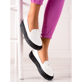 Mocassins légers sur la plateforme VINCEZA blanche 2