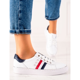 Baskets de sport en cuir VINCEZA blanche 2