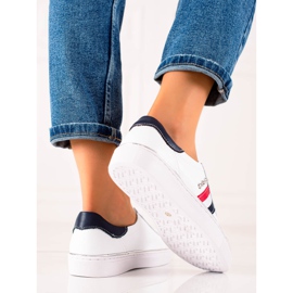 Baskets de sport en cuir VINCEZA blanche 1