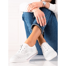 Baskets en cuir ajouré VINCEZA blanche 1