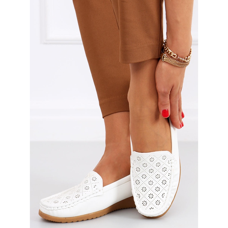 Cukki: Le mocassin ajouré blanc pour femme 1