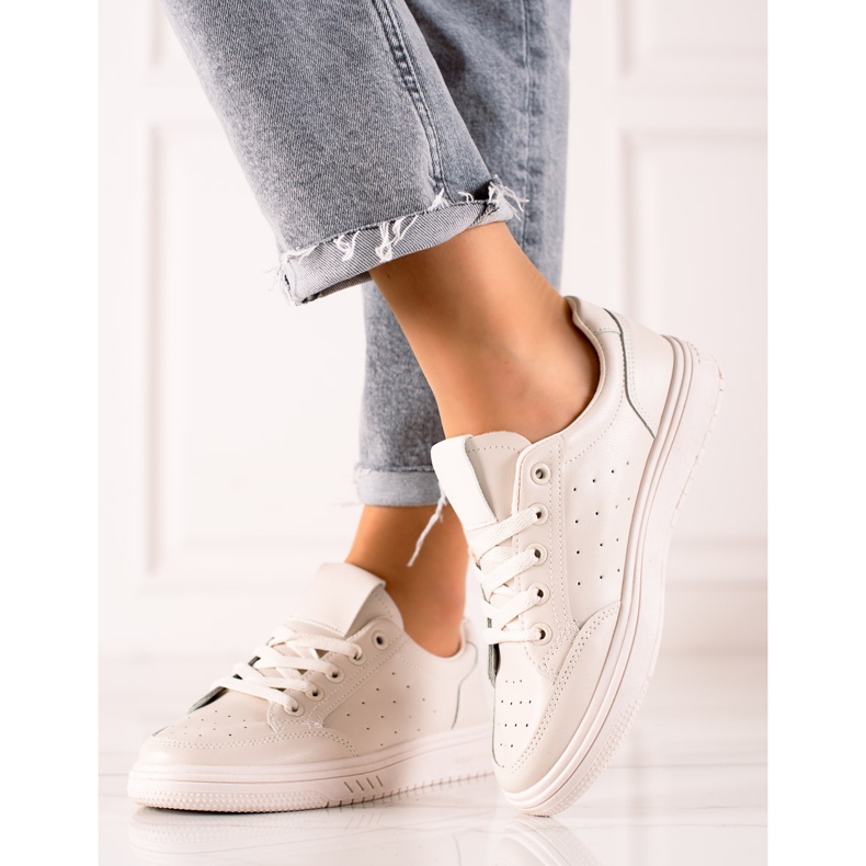 G2G/Good To Great Chaussures de sport beiges Baskets 1 G2G/Good To Great Chaussures de sport beiges Baskets 1