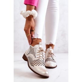 Boots Cuir Ajouré Nicole 2704/004 Blanc et Doré 1