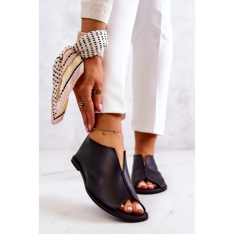 Chaussures en cuir avec fermeture éclair Nicole 2718/001 Noir 1
