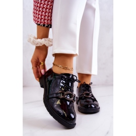 S.Barski Chaussures laquées nouées avec un ornement Larosa noir le noir 1