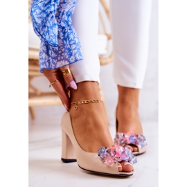 Escarpins en cuir avec ornement Dayane beige 1