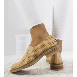 Chaussures Nilde beiges ajourées 2