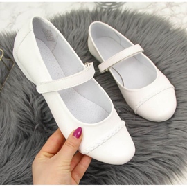 Ballerines velcro pour Communion Kornecki Jr KOR6271 blanc blanche 1