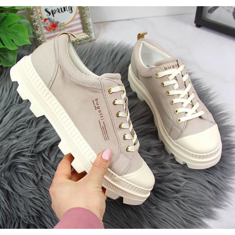 Baskets Bugatti W INT1721 beiges sur la plateforme 1