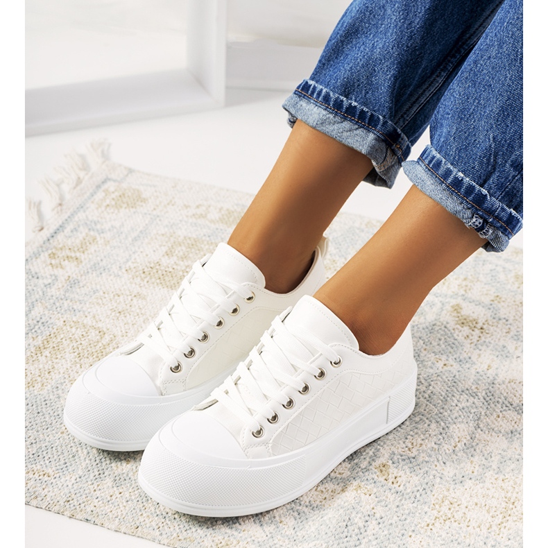 Baskets blanches sur semelle épaisse Luther 1