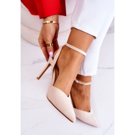 FB2 Talons Boucles Daim Beige Clair Kharen 6