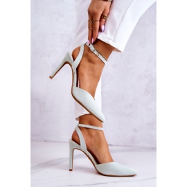 Talons Boucles Daim Vert Clair Kharen 3