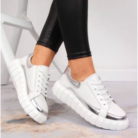 Chaussures en cuir sur la plateforme S. Barski W OLI161 blanc 2