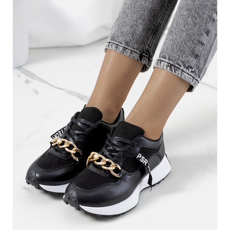 Baskets noires avec chaîne de Samina 1
