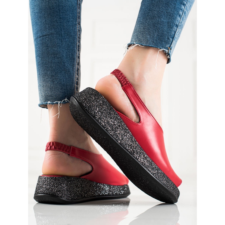 TRENDI Sandales sur la plateforme scintillante rouge 1