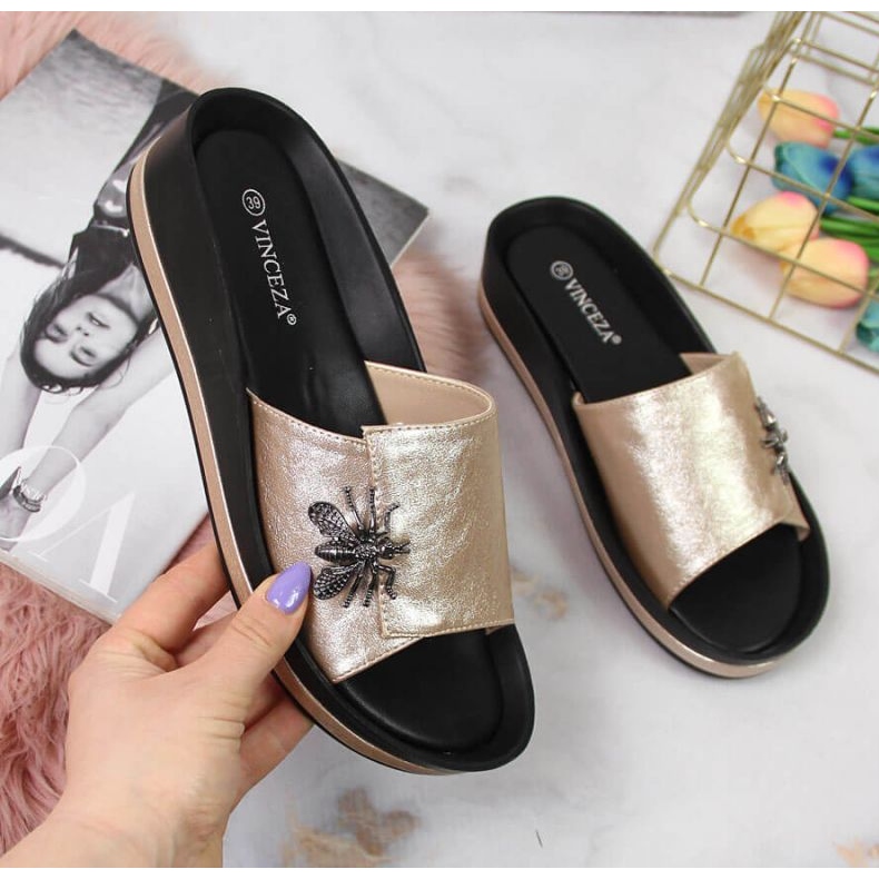 Chaussons compensés avec un insecte Vinceza W JAN118B doré d'or 1