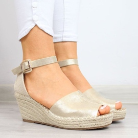 Sandales espadrilles sur le talon compensé eVento W EVE68A or d'or 3