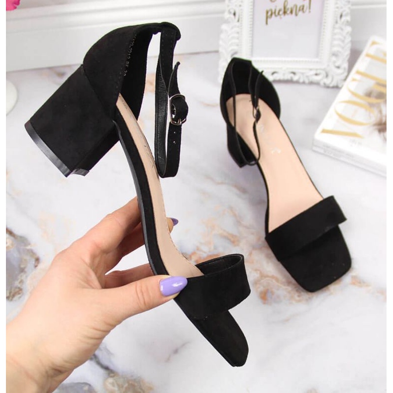 Sandales noires sur le poste Vinceza W JAN107A le noir 1