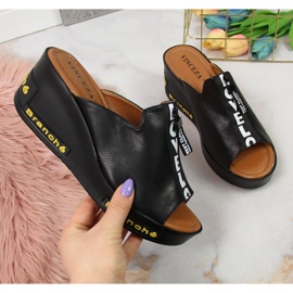 Chaussons compensés noirs avec inscriptions Vinceza W JAN109 1