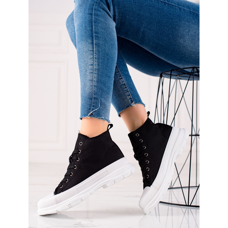 Forever Folie Baskets noires sur la plateforme le noir 1