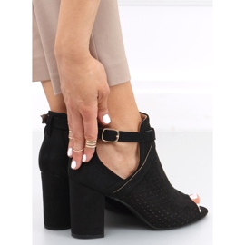 Sandales ajourées sur le poteau Barika Black le noir 1 Sandales ajourées sur le poteau Barika Black le noir 1