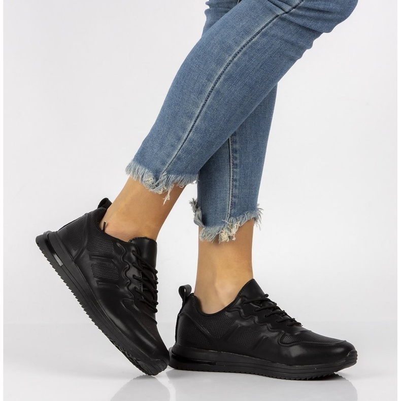 Baskets de sport en cuir Filippo DP2017 / 21 Bk noir 1