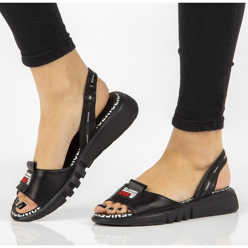 Sandales noires à semelle compensée Filippo DS2352 / 21 Bk le noir 1