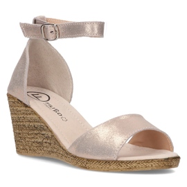 Sandales en cuir Filippo DS2137/21 Go doré d'or 1
