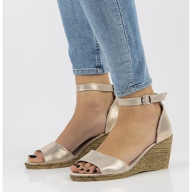 Sandales en cuir Filippo DS2137/21 Go doré d'or 4