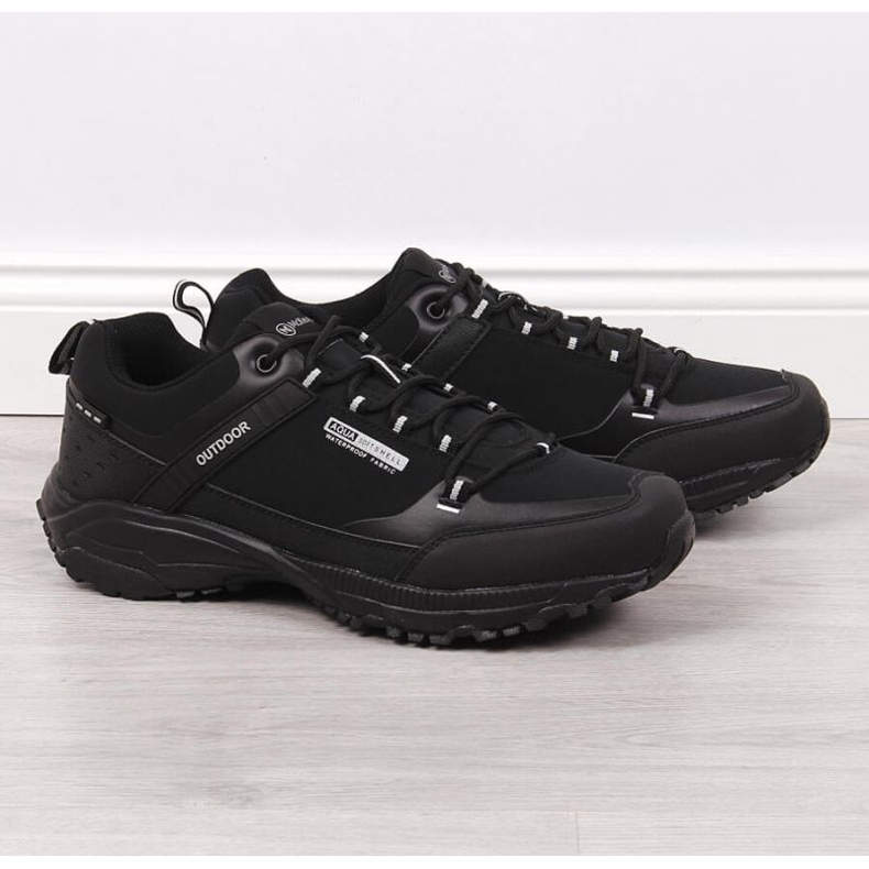 Chaussures de trekking noires McKeylor M JAN124 1