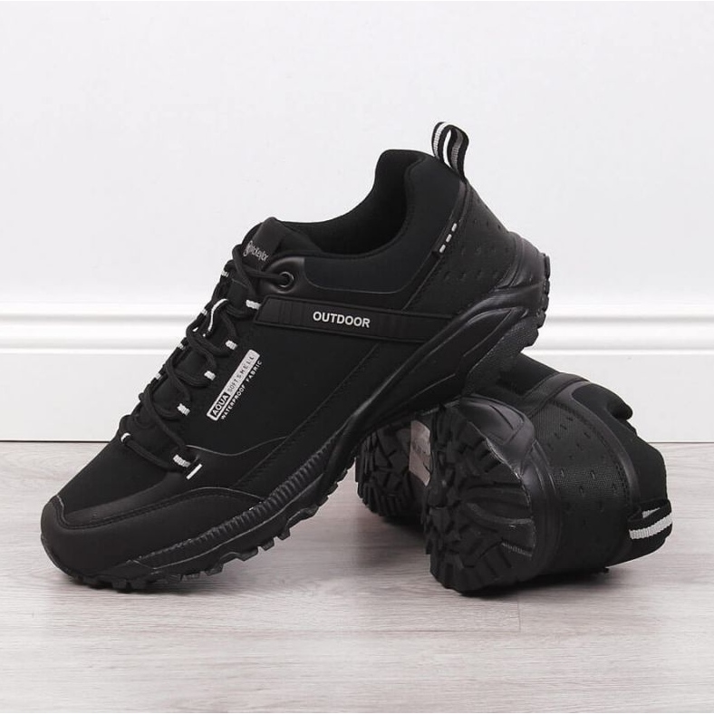 Chaussures de trekking noires McKeylor M JAN124 2
