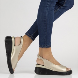 Sandales en cuir Filippo DS3595/22 Go doré d'or 3