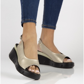 Sandales en cuir Filippo DS3595/22 Go doré d'or 2